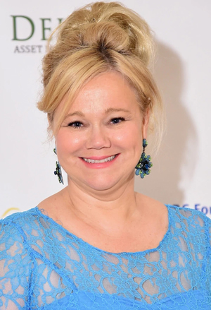 Hire Caroline Rhea for an event.