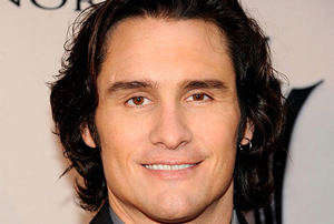 Hire Joe Nichols for an event.