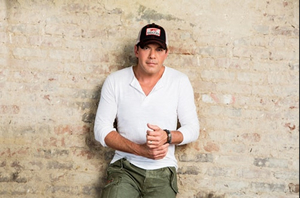 Hire Rodney Atkins to work your event