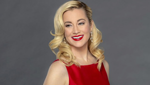 Hire Kellie Pickler to work your event