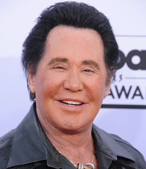 Hire Wayne Newton for an event.