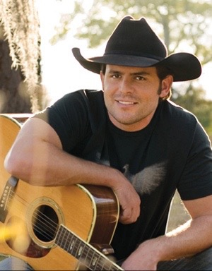 Hire Rhett Akins to work your event