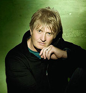 Hire Tom Cochrane for an event.