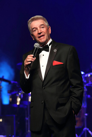 Hire Tom Dreesen for an event.