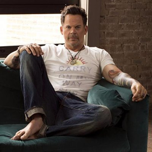 Hire Gary Allan to work your event