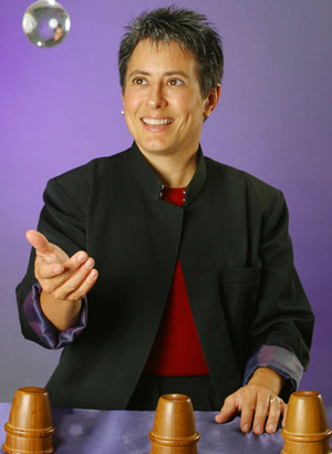 Hire Suzanne for an event.