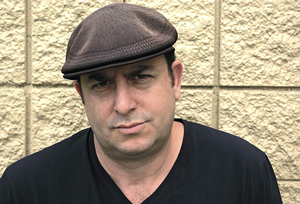 Hire Mike Faverman for an event.
