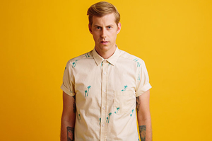 Hire Andrew McMahon for an event.