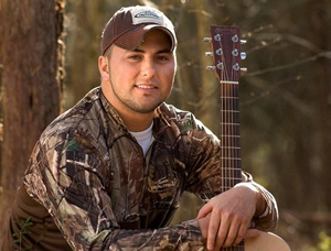 Hire Tyler Farr for an event.