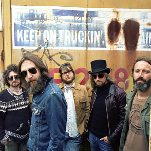 Hire Chris Robinson Brotherhood for an event.