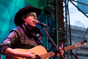 Hire Brett Kissel to work your event