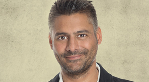 Hire Danny Bhoy for an event.