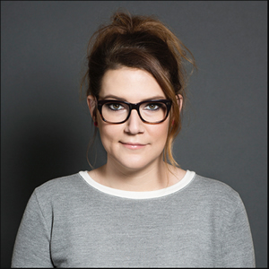 Hire Sara Schaefer for an event.