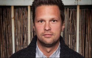 Hire Julian McCullough for an event.