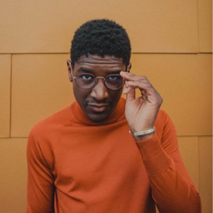 Hire Labrinth for an event.