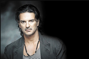 Hire Ricardo Arjona to work your event