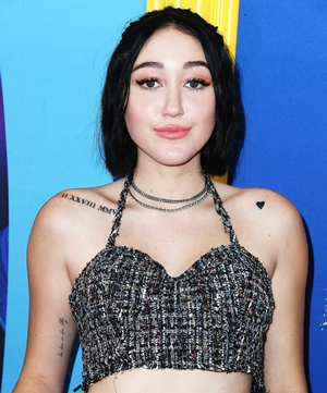 Hire Noah Cyrus for an event.