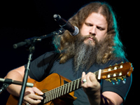 Hire Jamey Johnson for an event.