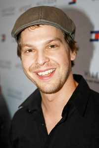 Hire Gavin DeGraw to work your event