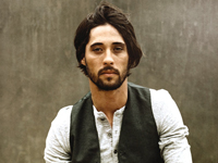 Hire Ryan Bingham for an event.